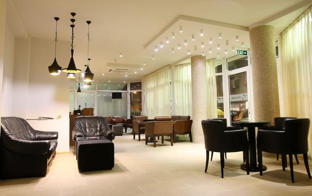 أورانج إن هوتل