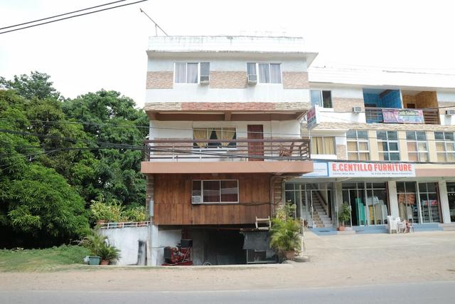 سنتيلو ترافلرز إن