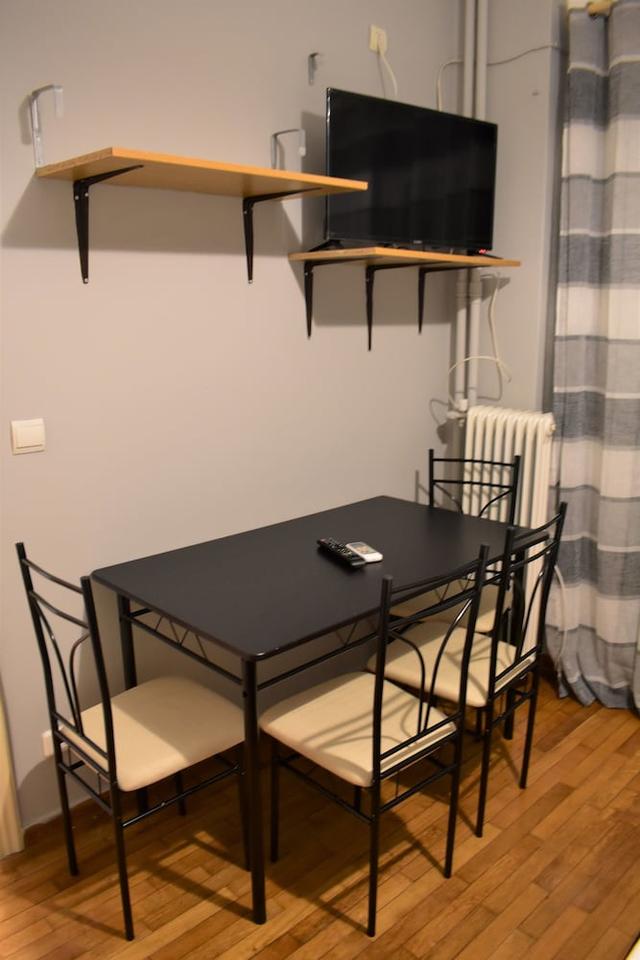 سمول آند كوزي فلات نير هوسبيتالز