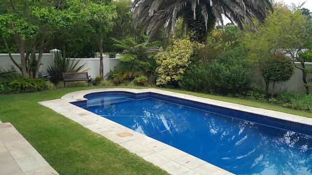 شيري بيري جست هاوس