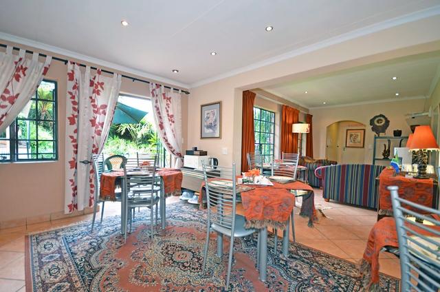 تشيري تري كوتيدج ليندن بد آند بريكفاست