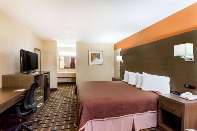 هاورد جونسون باي ويندام كونواي