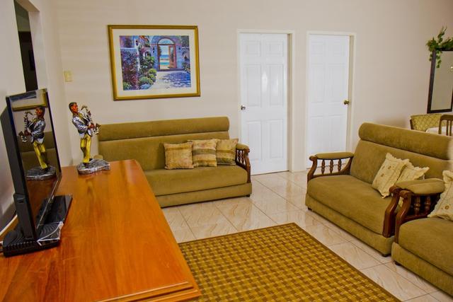 بورت أوف سبين ويندي جيست أبارتمنت