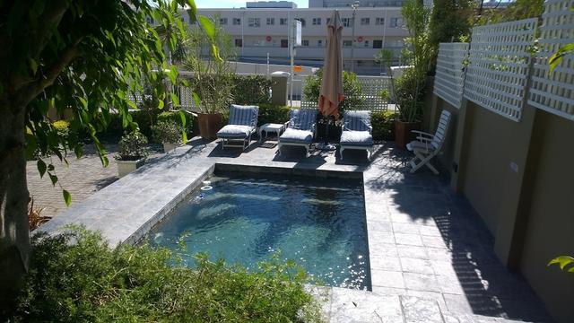 كونيفر بيتش هاوس