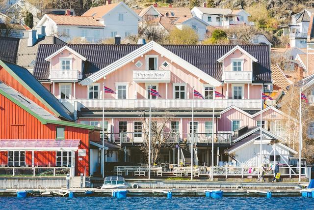 فيكتوريا هوتل