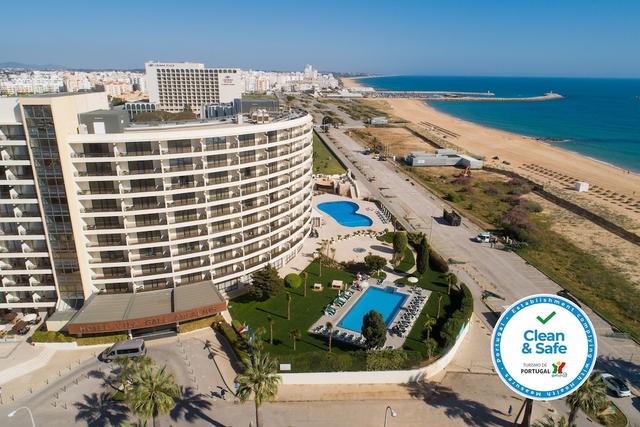 فيلا جيل أمباليوس ريزورت هوتل