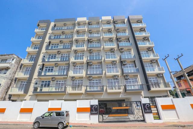 بينك إليفانت توريست أبارتمنت هوتل