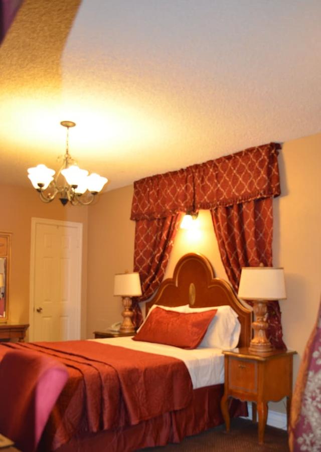 ترافيل إن آند سويتس