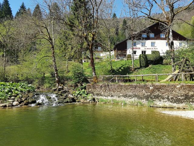 هوتل ريستورانت لو مولين دو بلاين