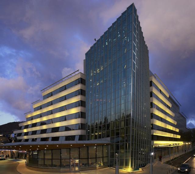 بيرلا، ريزورت آند إنترتاينمنت