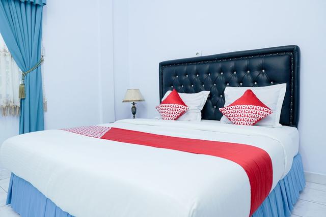 أو واي أو 679 هوتل نياجا