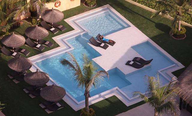 ذا رينو ريزورت هوتل آند سبا