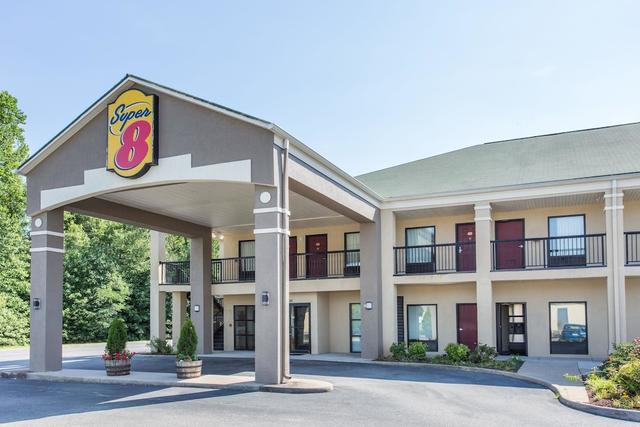 سوبر 8 باي ويندام بيترزبرغ