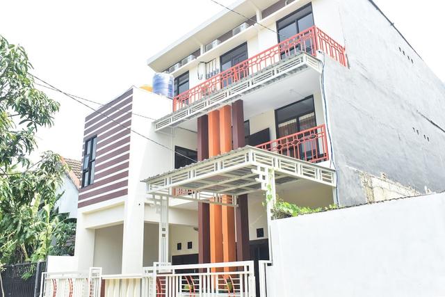 ريد دورز سياريا نير جيلورا دلتا سيدوارجو 2