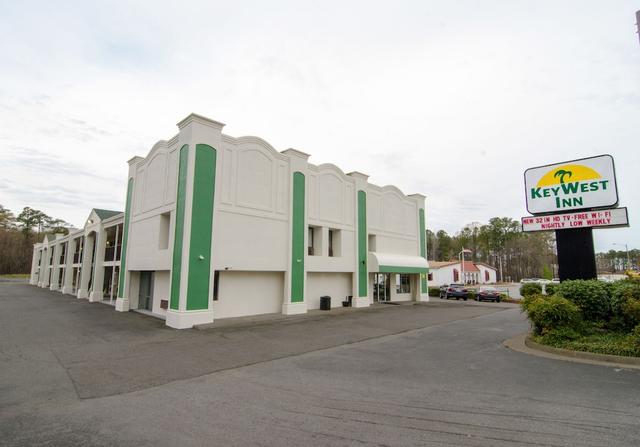 كي ويست إن - نيوبورت نيوز