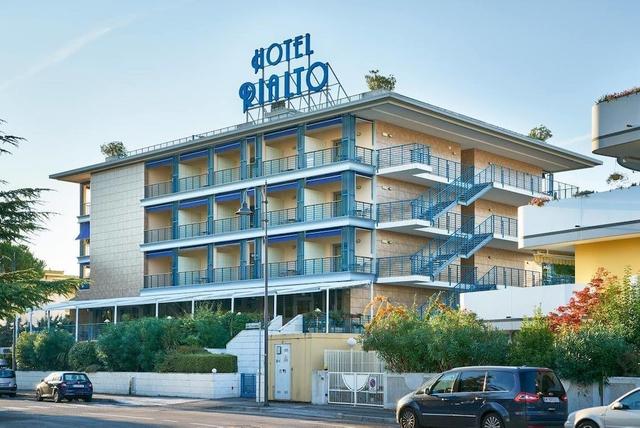 هوتل ريالتو