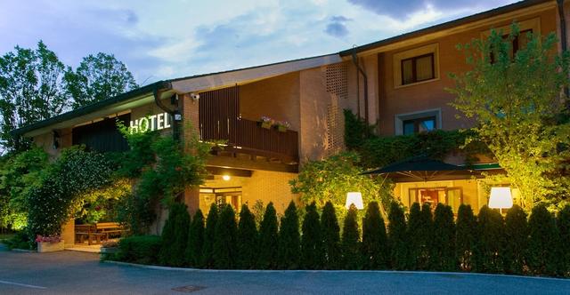 هوتل أي جيلسي