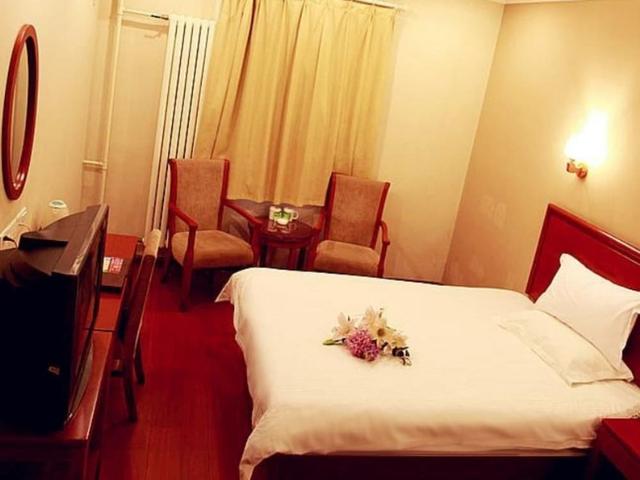 جرين تري إن جينان دامينج ليك هوتل