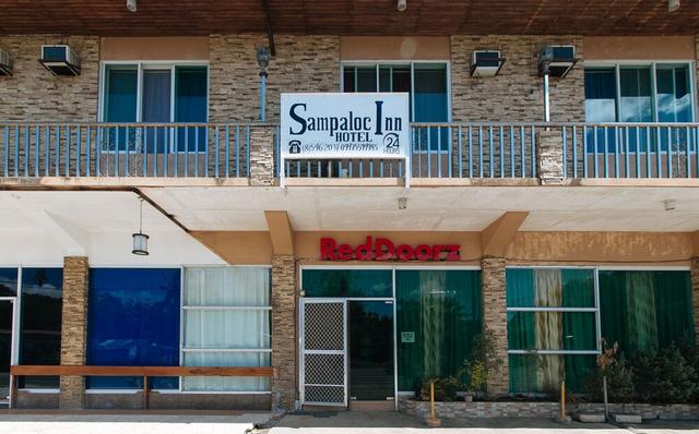 ريد دورز آت سامبالوك إن تاناي ريزال