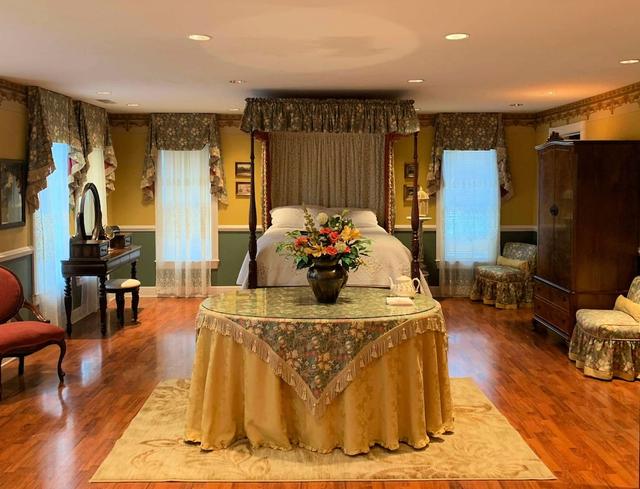 ذا ليك مانور