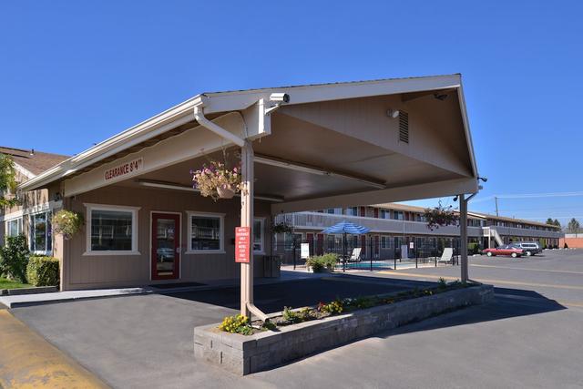 سيلفرستون لايت