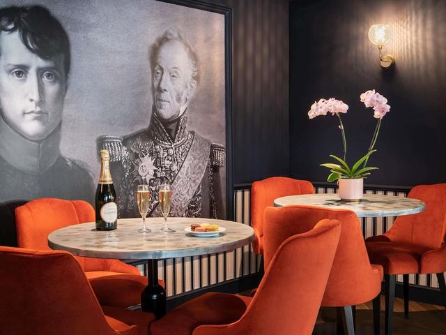 ميركيور فيرساي باريس ويست