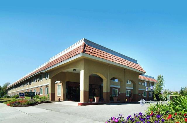 سور ستاي باي بست ويسترن سني فيل سيليكون فالي