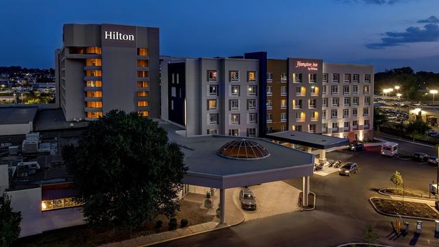 هوليداي سان لويس إيربورت