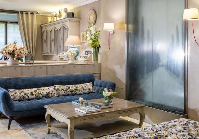 أوتل داوميسنيل - فينسين