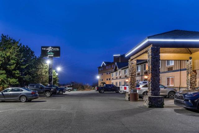 لويد هوتل أستوريا باي فرونت ، آن أسيند كوليكشن هوتل