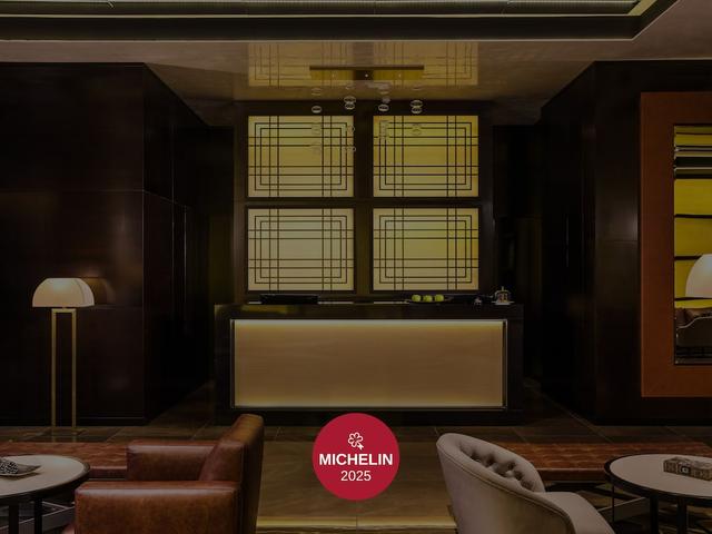 سانت تين هوتل، سمول لاكشري هوتلز