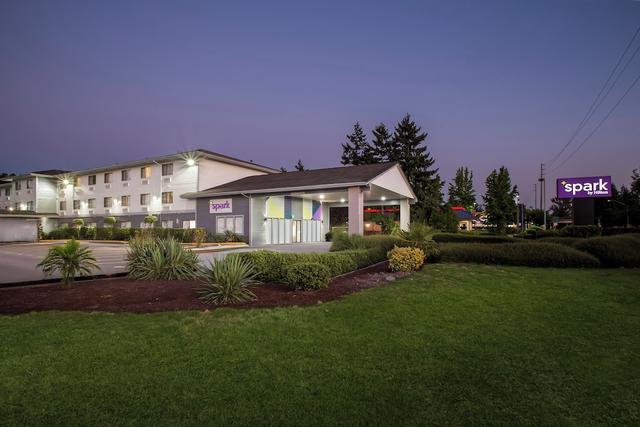 سبارك باي هيلتون - نينت، سيتل