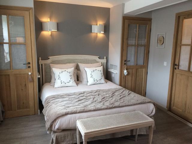 لا بارينتيثيه