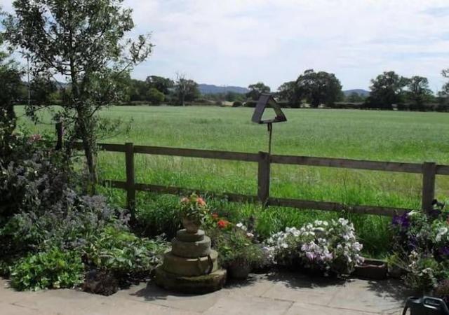 فيرنليا كوتيدج بد آند بريكفاست