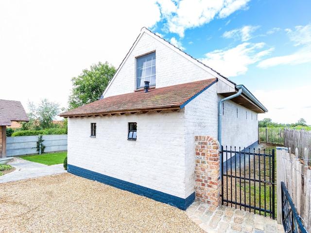 ألورينج هوليداي هوم إن هاوثولست وذ برايفت جاردن