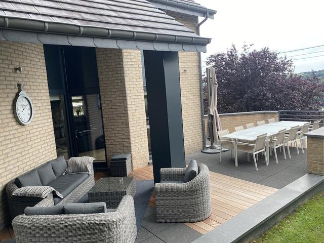 سوبرب فيلا أون ذا هايتس أوف مالميدي