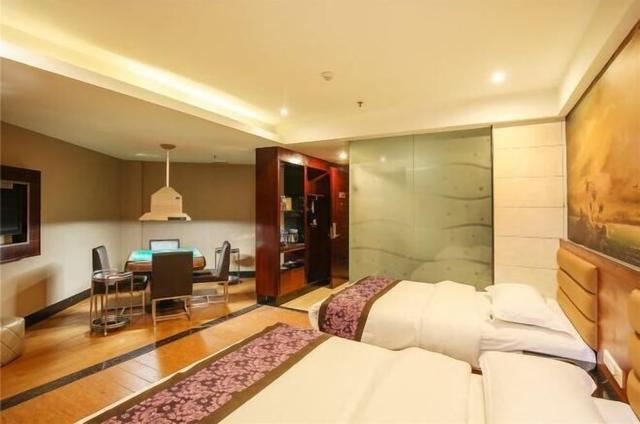 Jiangmen Baili Yiju Hotel (Wuyi University Baishi Branch)