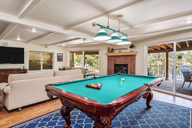 دوك هوليداي - ليك فرونت هوم ويذ أيه برايفت دوك آند ليك سايد ديك! باي يوسمايت ريجيون ريزورتس