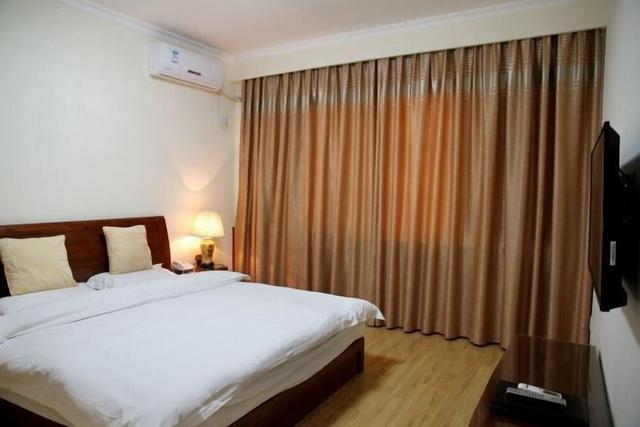 Huai Bei Ling Yun Hotel