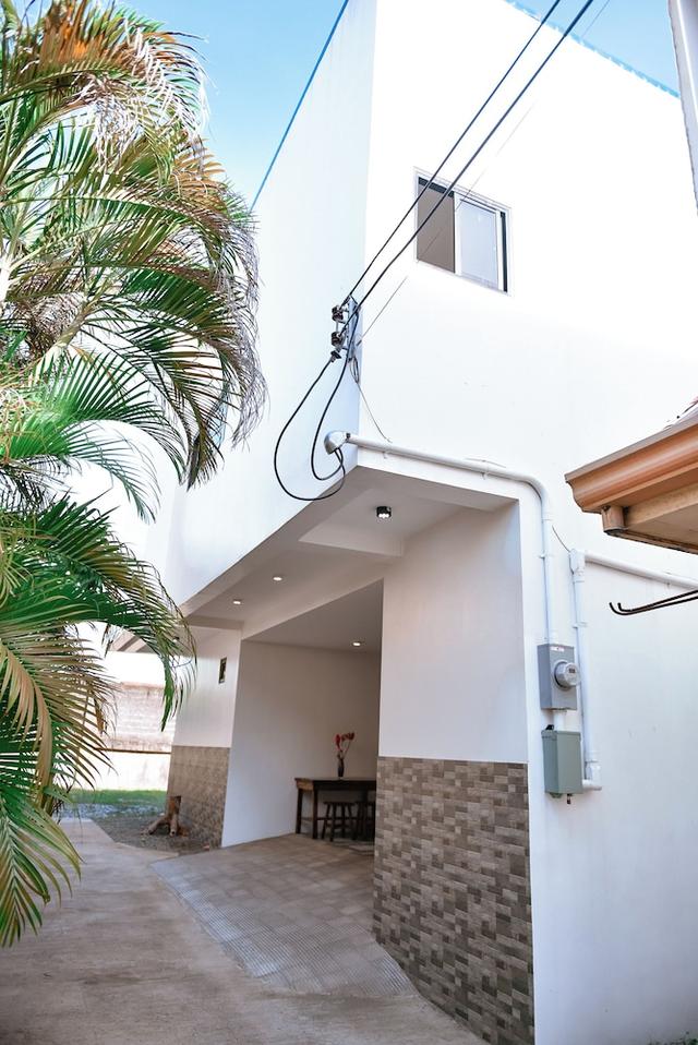 هوتل دون رول