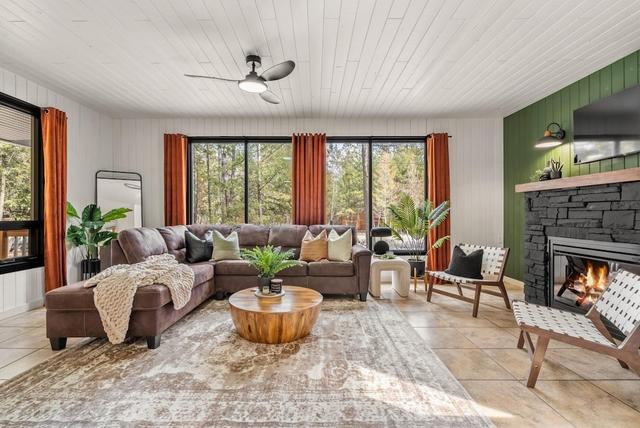 ذا سلي بينج موس هوت توب بول تابل