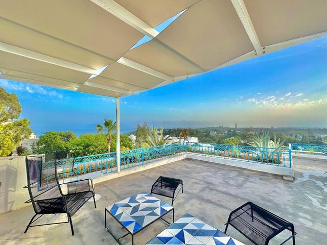 فيلا فاخرة للغاية بإطلالات خلابة